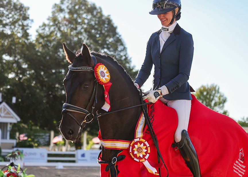 LDeCesari.PersonalWEBLicense.5FOS9146.©susanjstickle.com 2.JPG