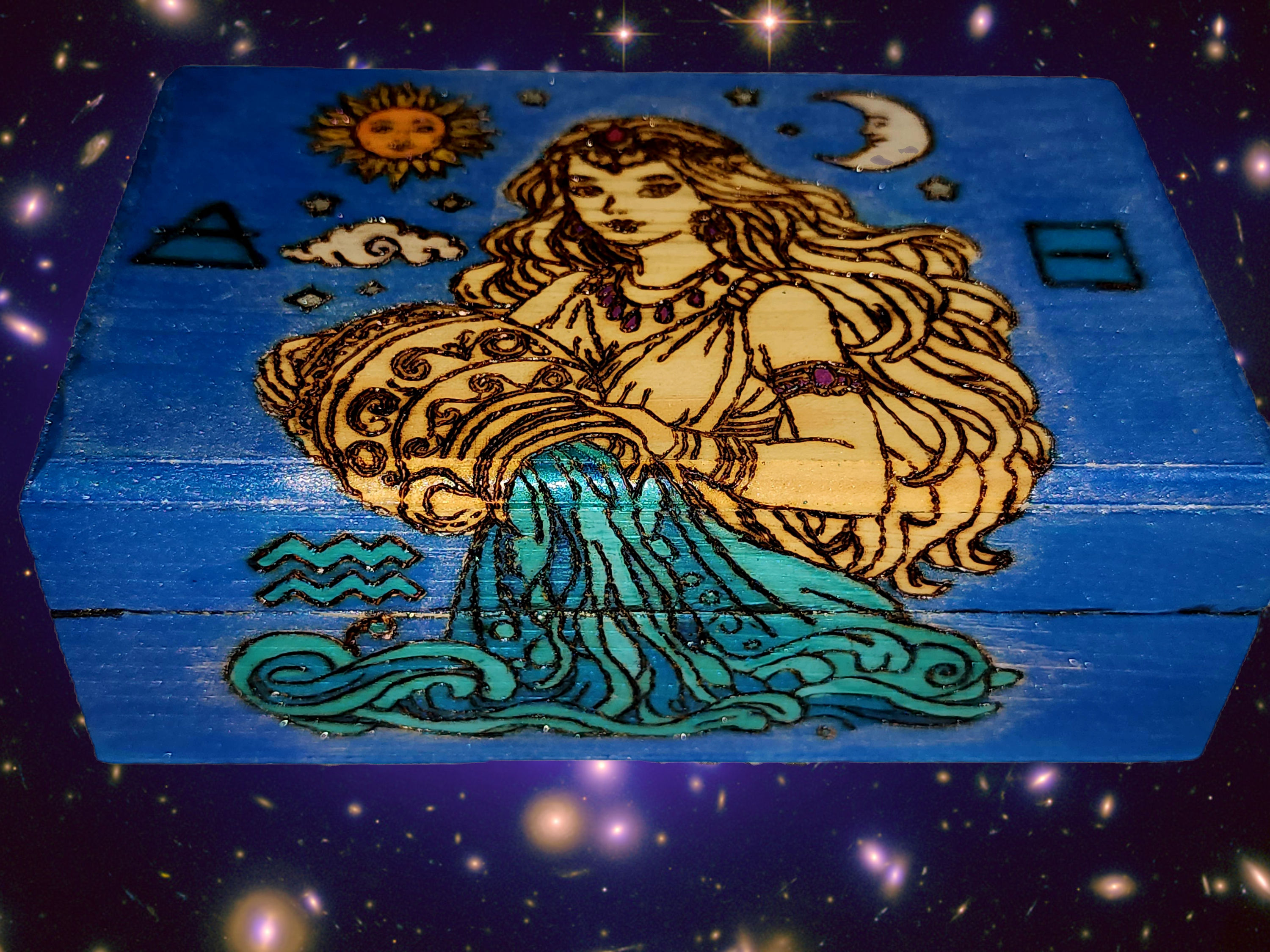 "Aquarius" box