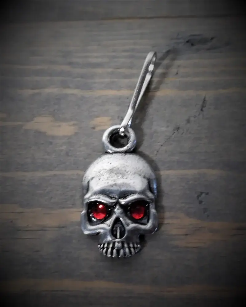 Bravo Zipper Pulls