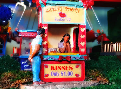 Kissing Booth- Glamour Glow -_edited.jpg