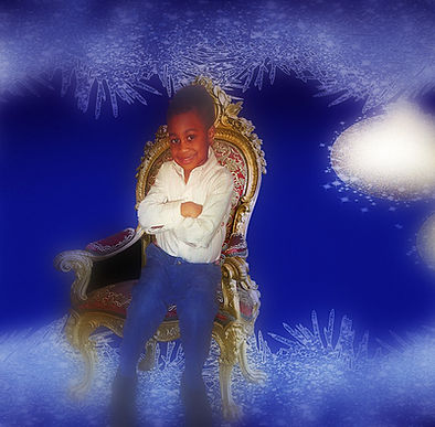William - Santa Chair 3 - Glamour Glow.jpg