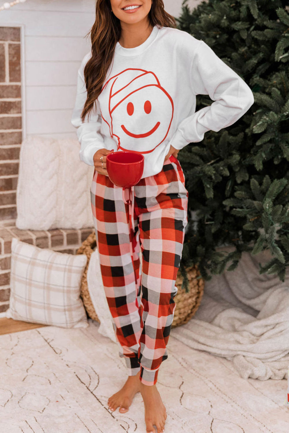 White Smiley Face Christmas Lounge Set