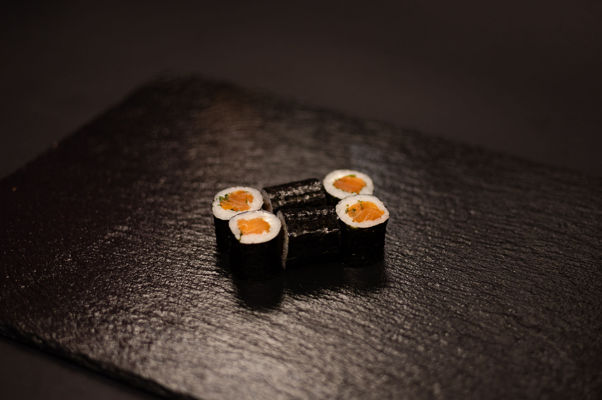 Hosomaki gravlax salmon