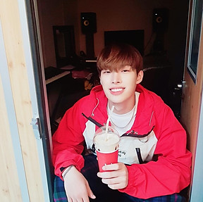 Pre-debut Mingi