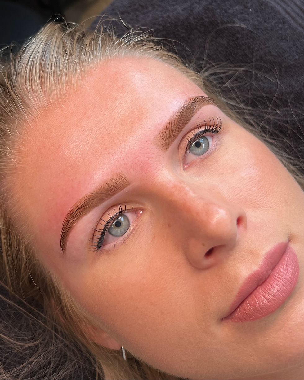 Thumbnail: 2 Daagse Cursus Allround Lash & Brow Stylist (AANBETALING + STARTERKIT)