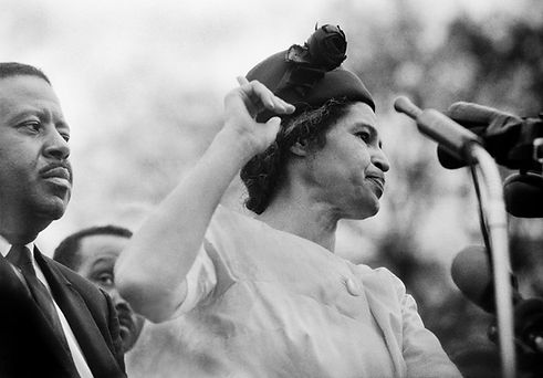 rosa-parks-speaking-at-conclusion-of-1965-selma-to-mongomery-civil-rights-march-rev-ralph-