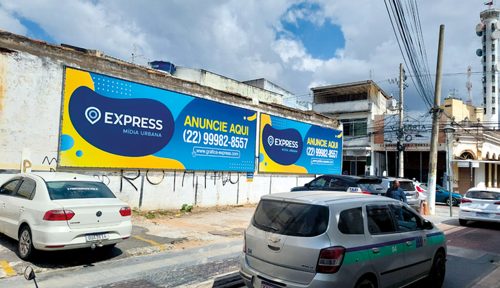 Mídia Urbana com 9x3m na região do centro de Campos dos Goytacazes,  Cruzamento da Rua Oliveira Botelho com Carlos Lacerda