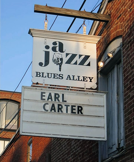 Blues Alley_edited_edited.jpg