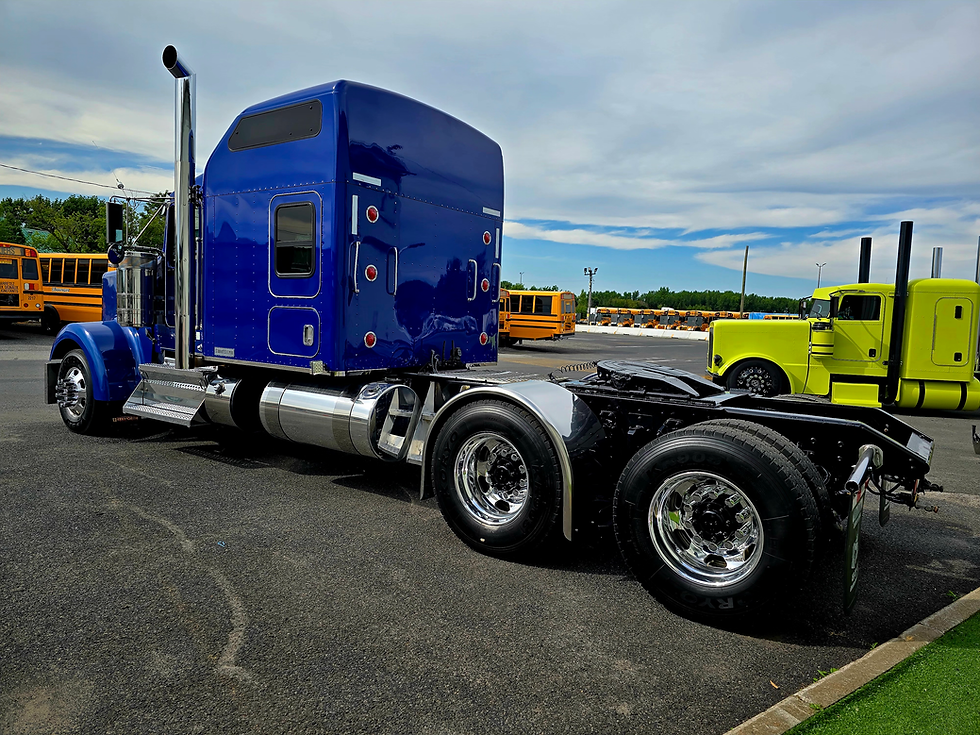 Miniature : KENWORTH W900L 2020