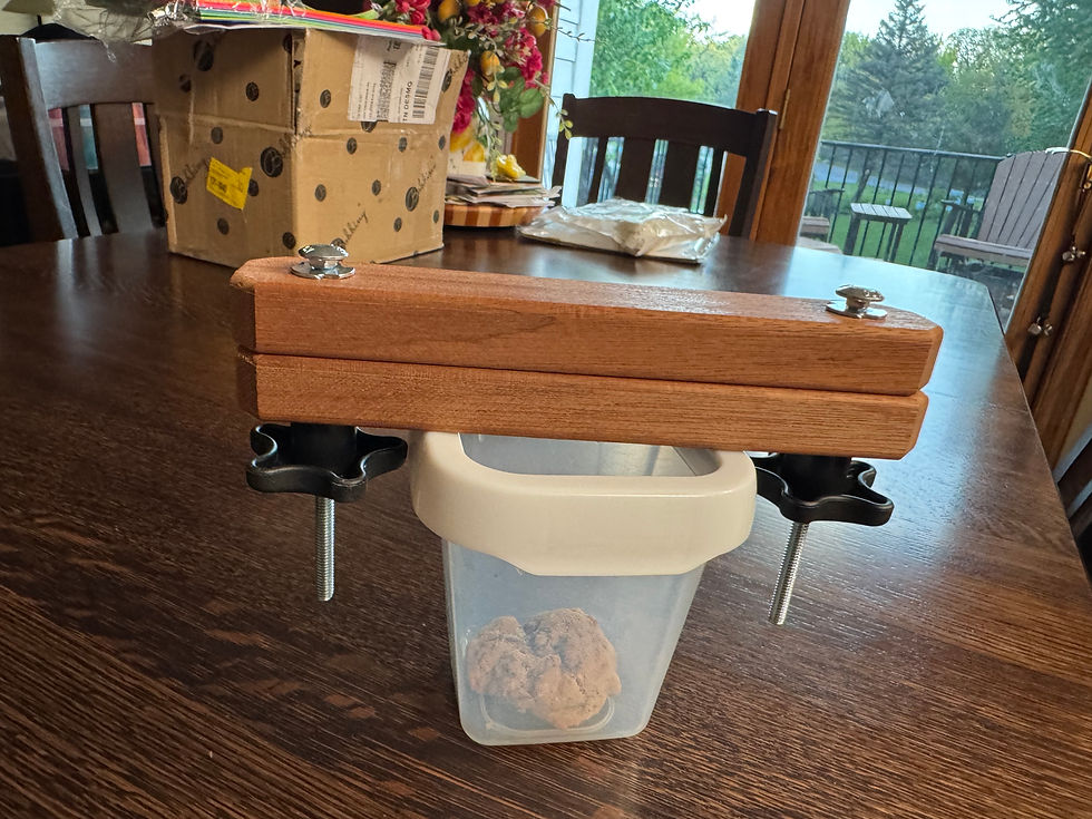 Thumbnail: Broom Sewing Vise - Stitching Clamp