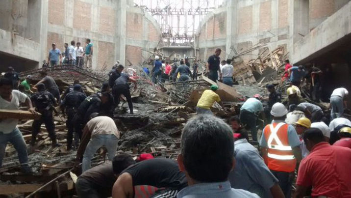 Continúa búsqueda de mujer desaparecida en derrumbe de Monterrey