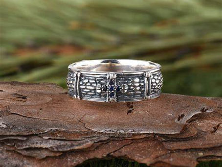Is a custom-made men’s band worth wearing in the engagement?