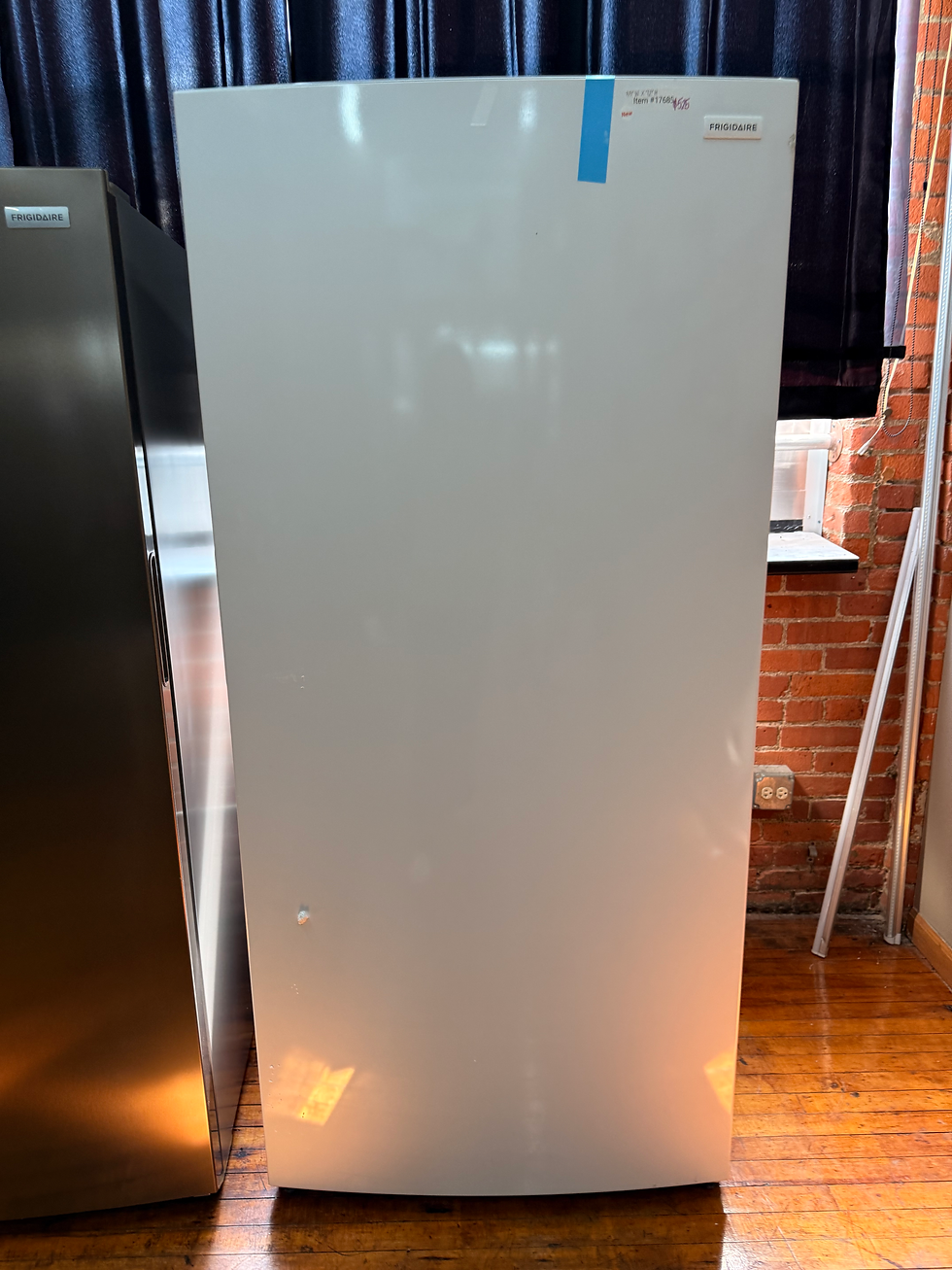 (NEW)Frigidaire White Upright Freezer 20CuFt 33"Wx72"H - 17685