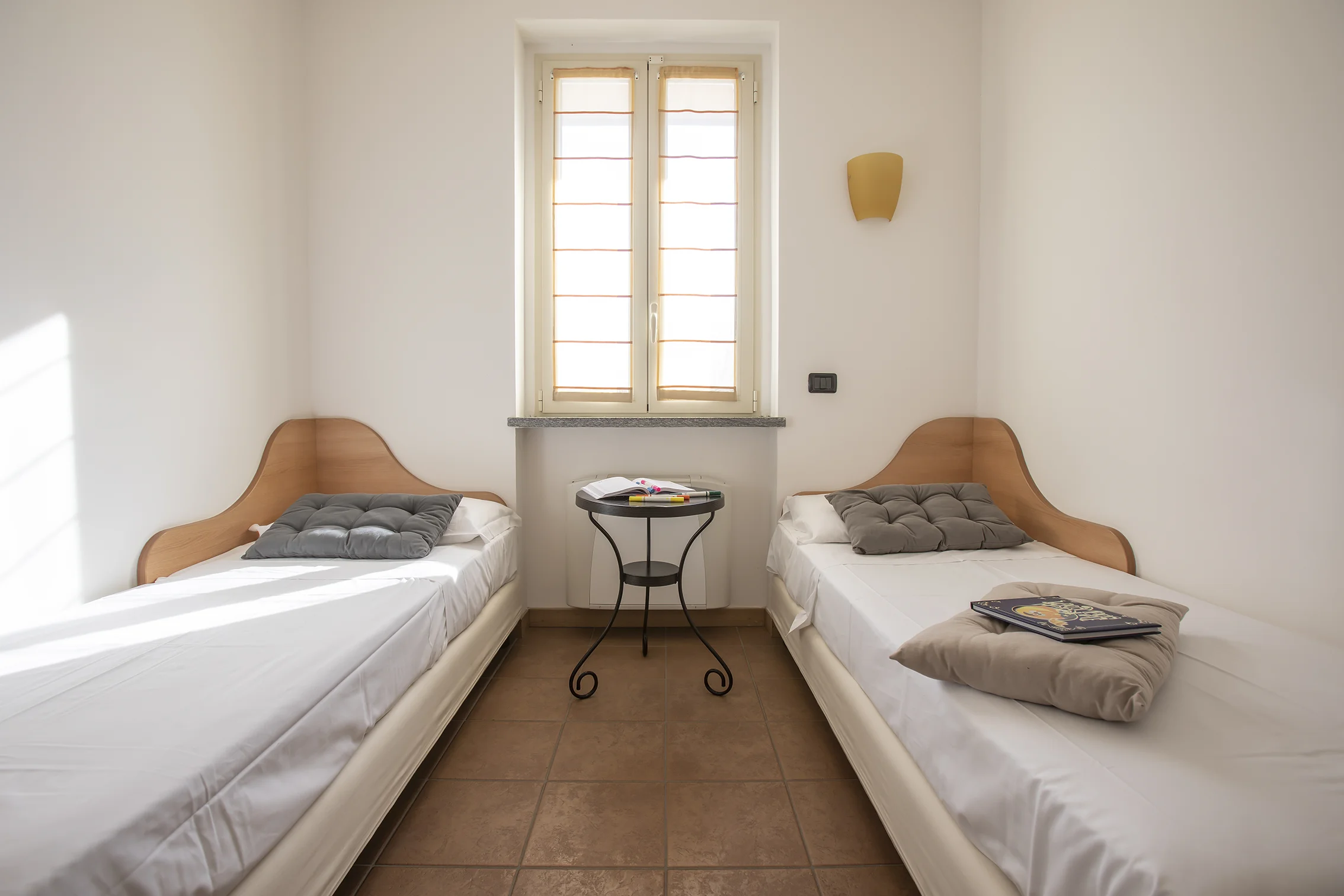 InterniResidenceCountry1_Camera Letti Singoli.webp