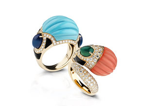 Oro rosa con diamanti, smeraldi, zaffiri, corallo, turchese e onice