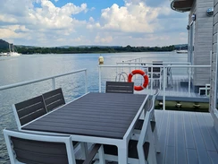 WATERDREAM Houseboats