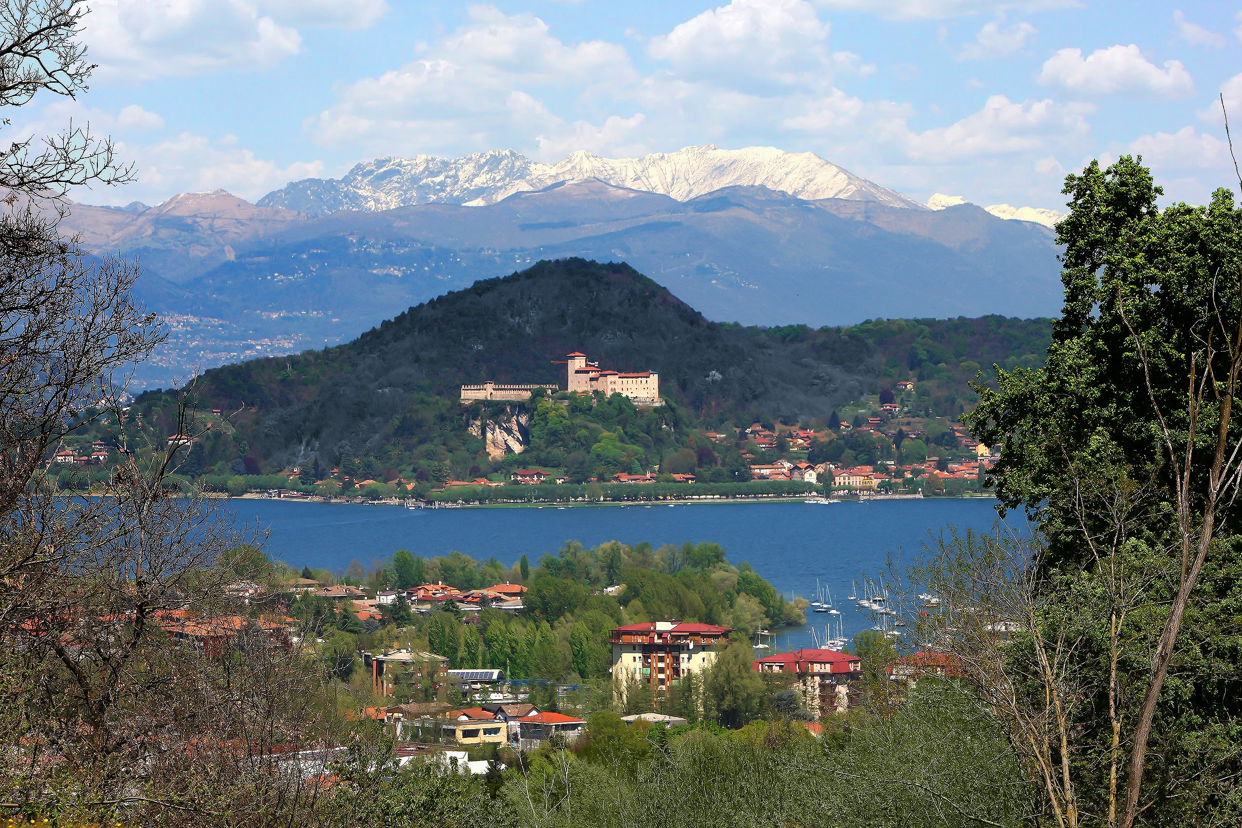 ROCCA DI ANGERA.webp