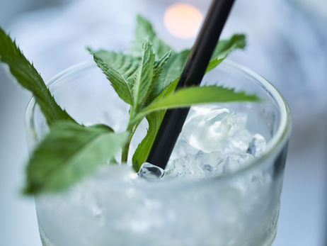 Cold Drinks and Digestion: What TCM Says