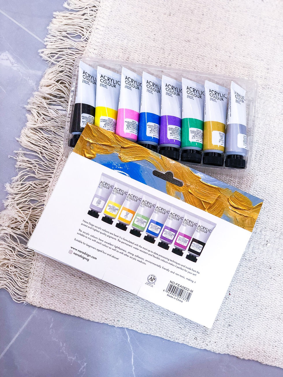 Thumbnail: Acrylic paints in Metallic set