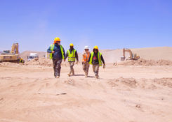 Operadores, conductores, operarios y supervisor. El equipo de Franca en terreno.