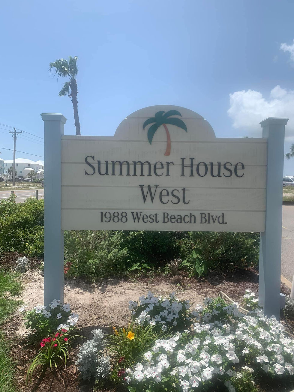 SummerHouseWest_Sign