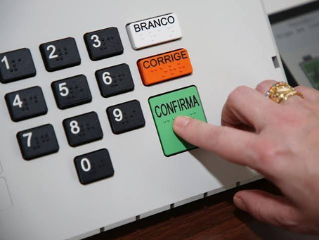 A Proposta de Emenda à Constituição (PEC) em discussão no Congresso prevê a unificação de todas as eleições municipais, estaduais e federais em uma única data, com mandatos de cinco anos para os cargo