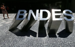Negócios Positivo contrata financiamento de até R$ 300 milhões com BNDES em programa de inovaçãoEmpresa diz que financiamento também contribuirá para o alongamento do perfil de endividamento e para a