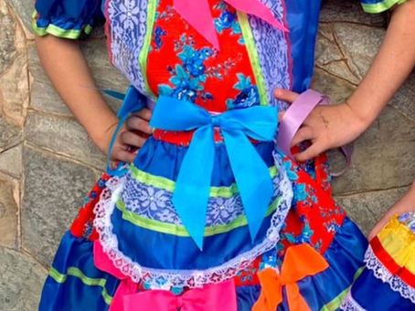 Parabéns Maria Clara 06 de Junho de 2018 Hoje completa seus 5 anos com festa junina na escola