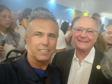 O vice-presidente Geraldo Alckmin anunciou, neste domingo 26 o programa “Move Agrícola” que pretende reduzir os juros no financiamento de máquinas e equipamentos do setor, O lançamento foi na Agrishow