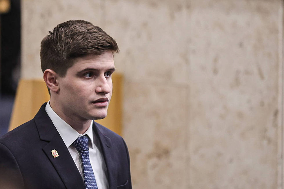 MP abre inquérito contra Lucas Pavanato por suspeita de injúria e discriminação