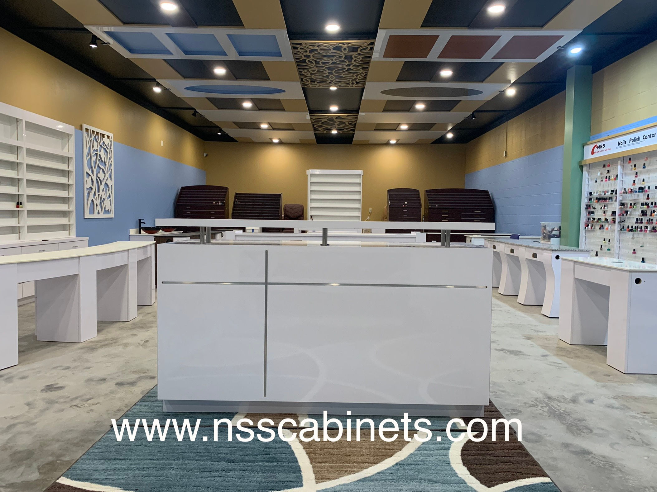 72L Vuit Reception Desk Counter