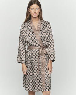 musas zarautz gipuzkoa bata raso  crossed-dressing-grown-camel