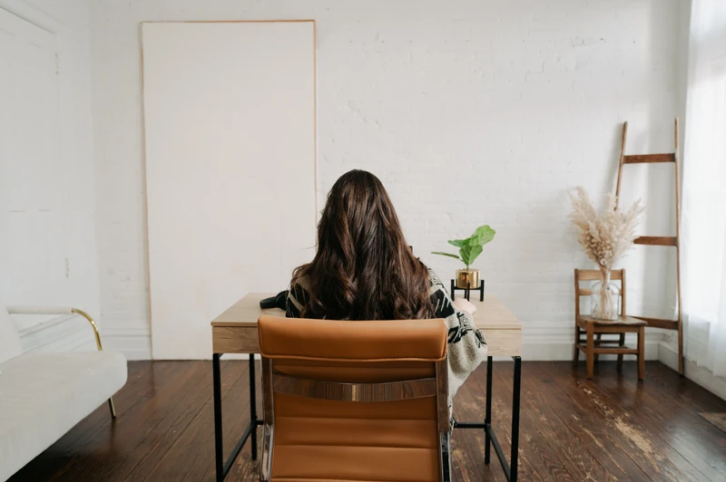 VA sitting at a desk