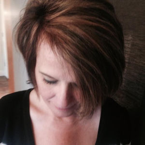Women's short hair
