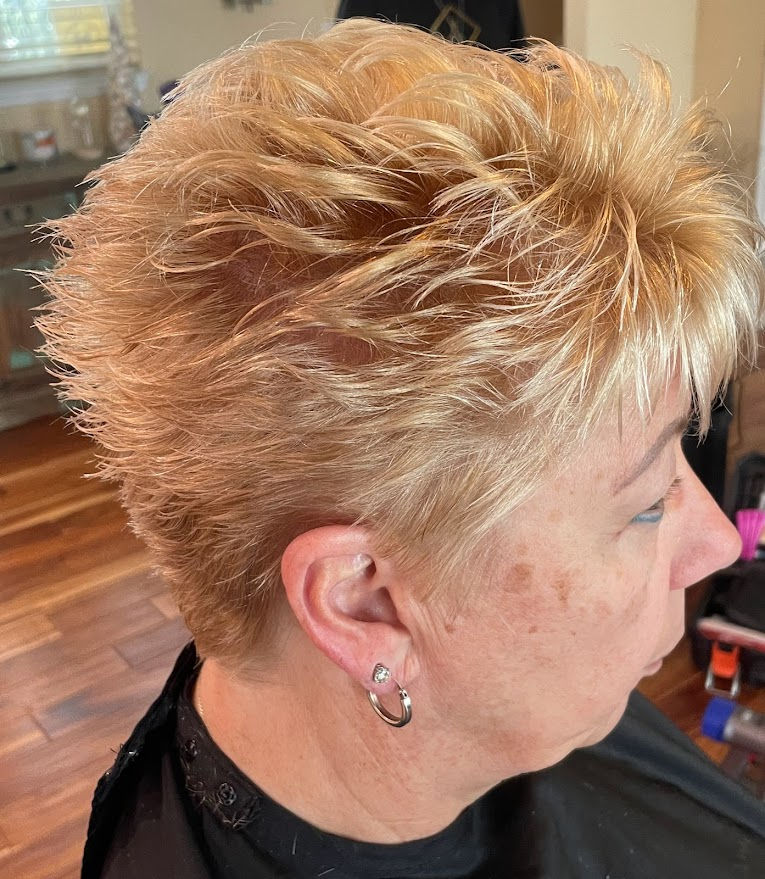 short razor edgy short hair thick blonde extreme