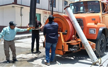 REHABILITAN DRENAJE EN HUAMANTLA CON TECNOLOGÍA DE PUNTA