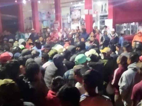 POBLADORES INTENTAN LINCHAR A PRESUNTO ASALTANTE EN SANTIAGO COLTZINGO