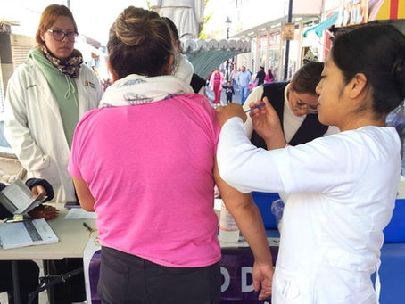 REFUERZAN AUTORIDADES ESTRATEGIA DE TRIPLE PROTECCIÓN DE VACUNACIÓN ANTE TEMPORADA INVERNAL CONTRA INFLUENZA, COVID-19 Y NEUMOCOCO