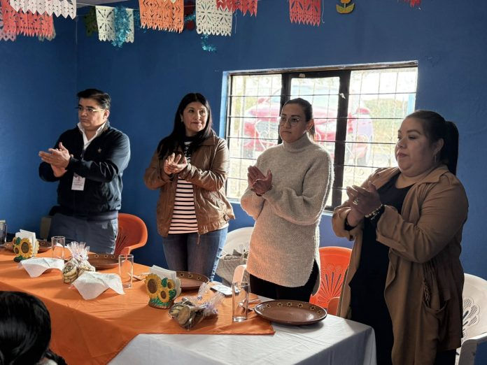 TERRENATE CIERRA CURSO DE REPOSTERÍA PARA ADULTOS MAYORES CON APOYO DE AUTORIDADES LOCALES