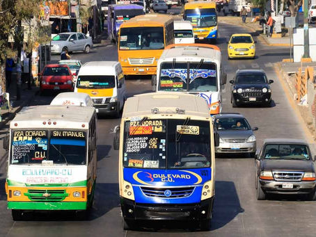 PUGNAN TRANSPORTISTAS POR AUMENTO A LA TARIFA DEL PASAJE EN #PUEBLA; DICEN QUE TIENEN MUCHAS MERMAS
