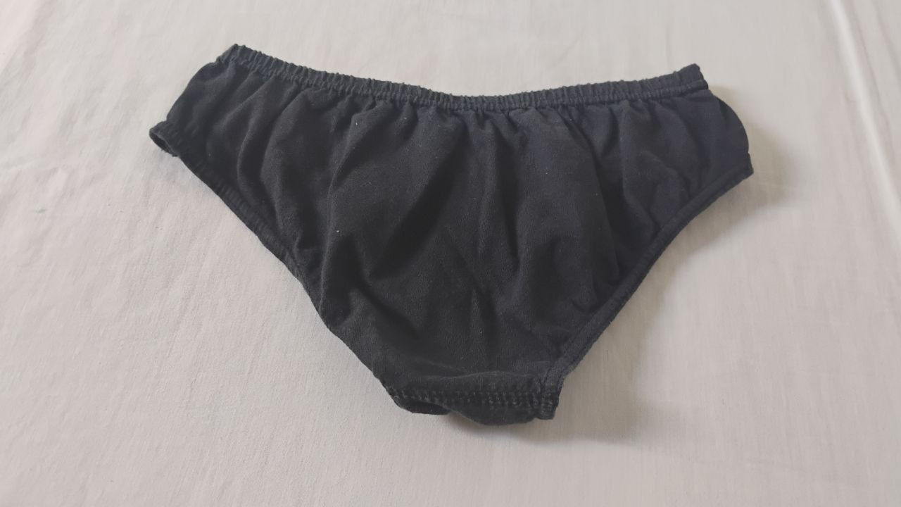 Cueca Slip Preta PP/P