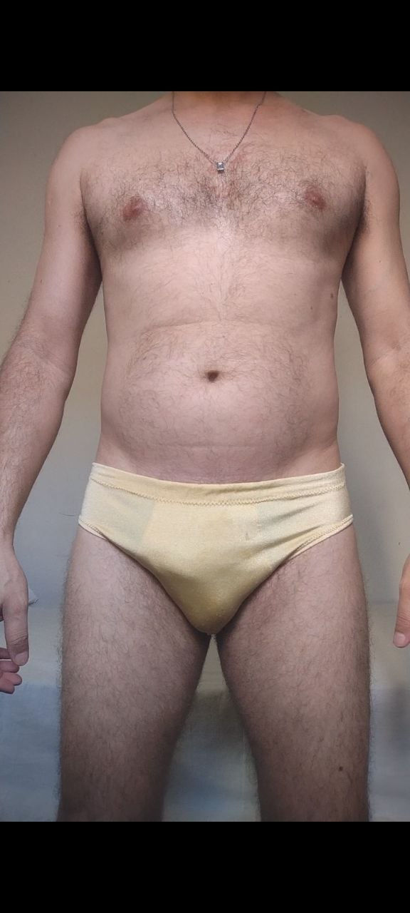 Cueca Slip Amarela M/G
