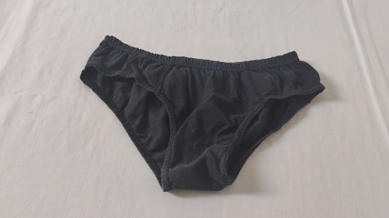 Cueca Slip Preta PP/P