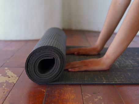 5 Reasons You Should Roll Out Your Mat Every Day of Your Vacation