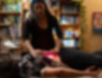 Using red light therapy for shoulder pain and best near infrared light therapy devices for back pain