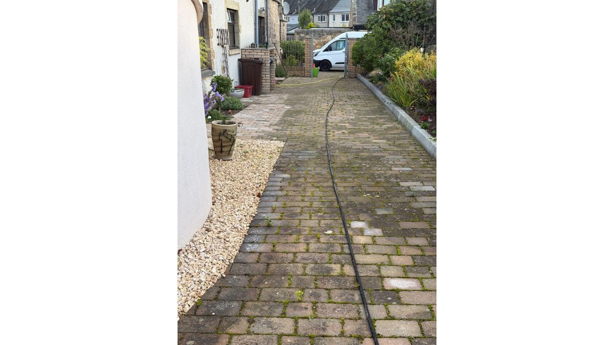 Stage Your Front Garden for House Viewings