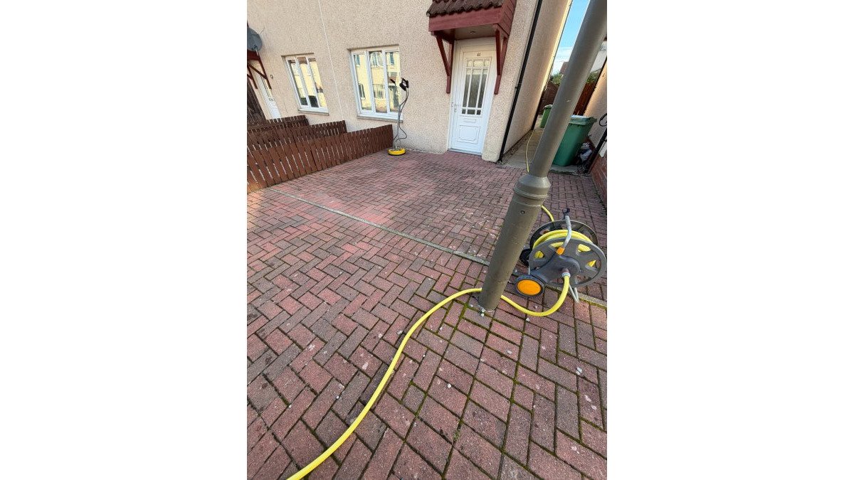 7 Steps to Fix Sunken Driveway Pavers Yourself