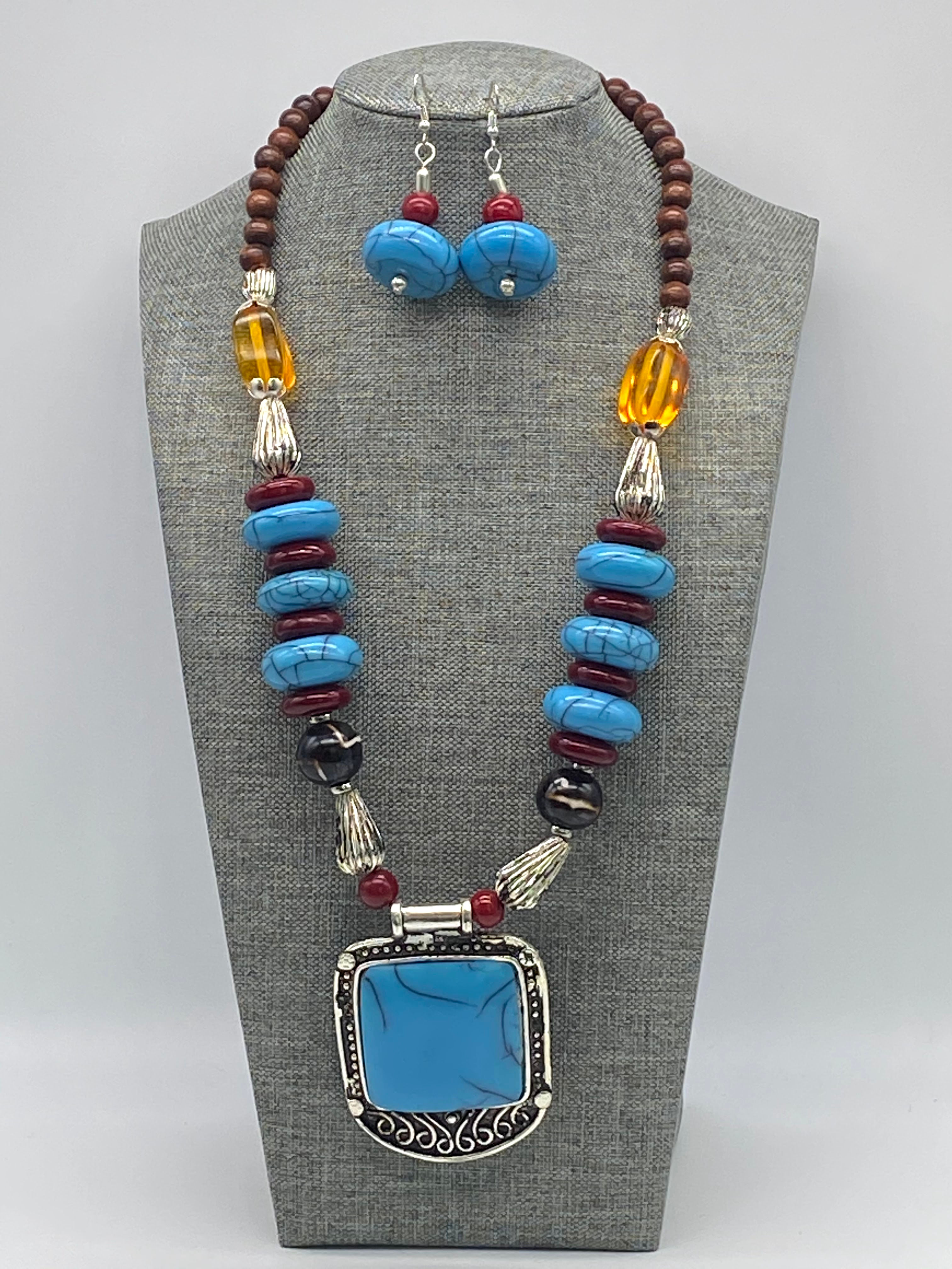Tribal Turquoise Necklace Set