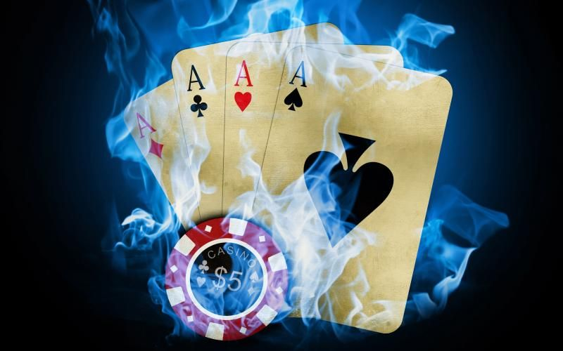 Hasil gambar untuk Kelebihan Bermain Game Poker Online Terbaru, Jarang Diketahui