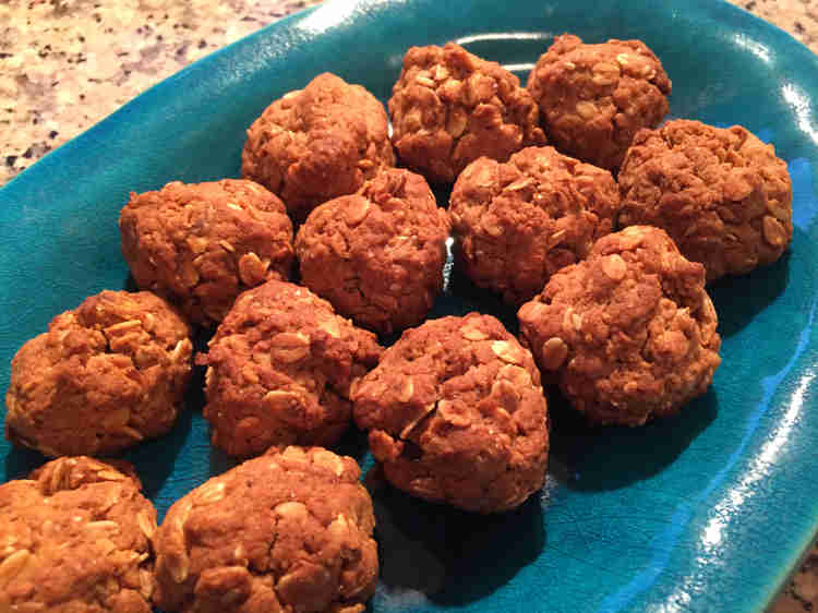 עוגיות גרנולה משאריות גרנולה דיאטטיות כל עוגיה 60 קלוריות